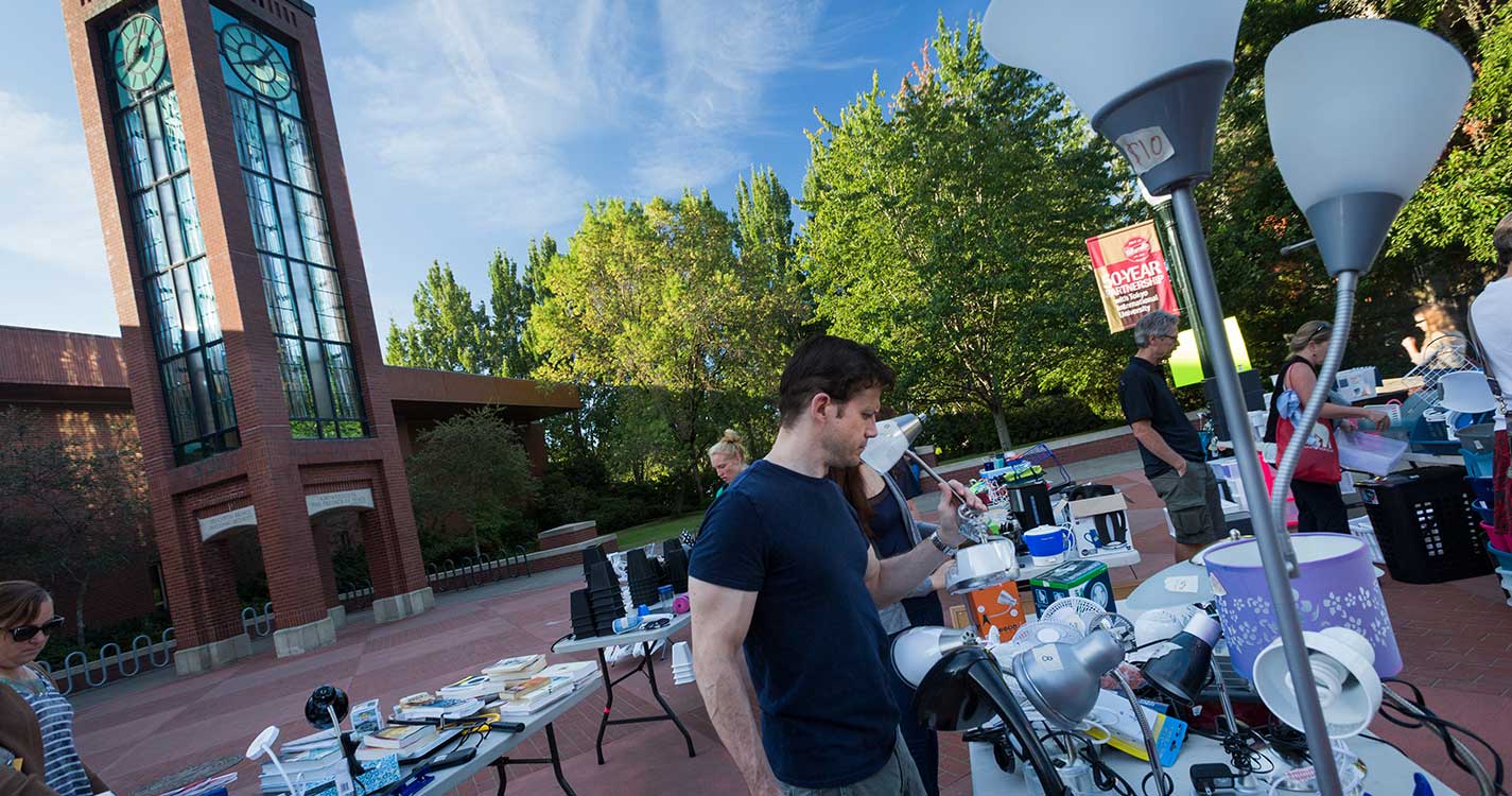 Panhellenic Rummage Sale Opening Days 2016