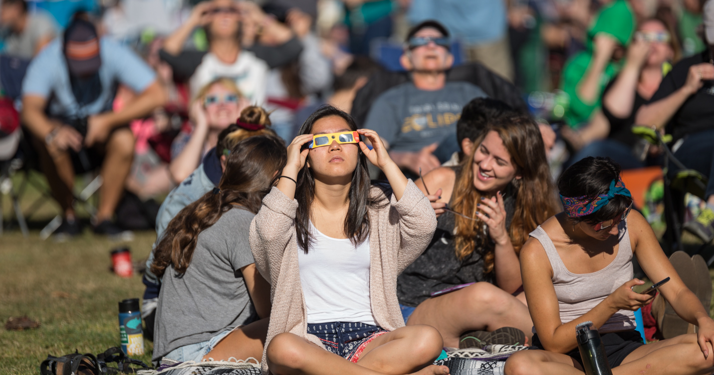 Total solar eclipse at Willamette University