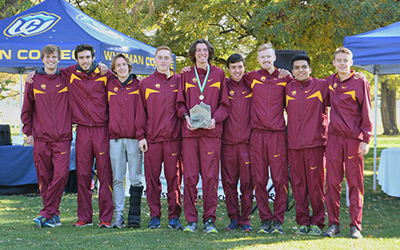 2018 Willamette men's cross country team