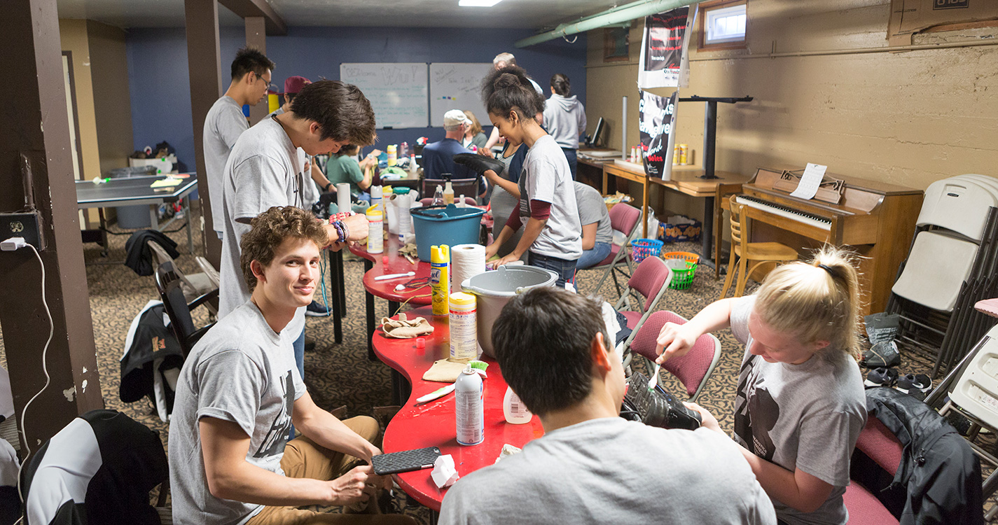 Bearcats volunteer for Into the Streets