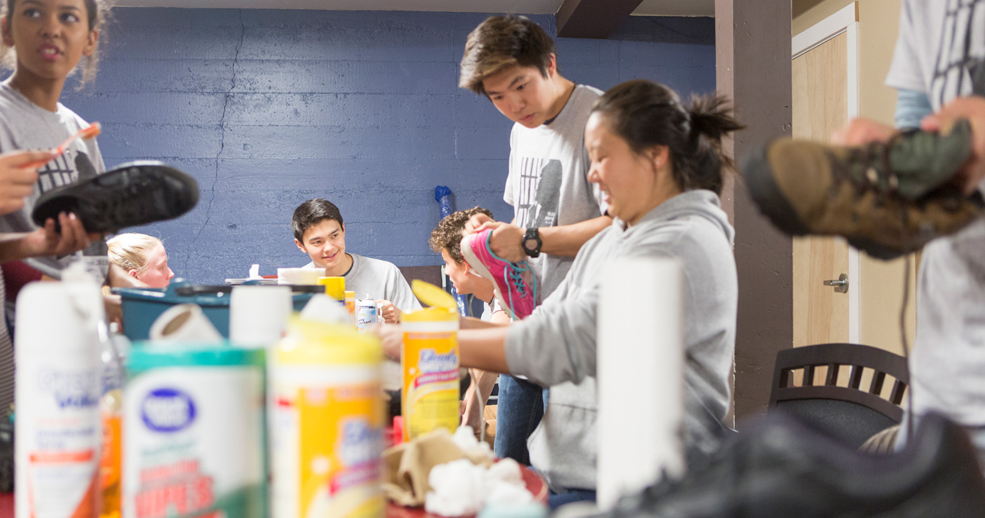 Bearcats volunteer for Into the Streets