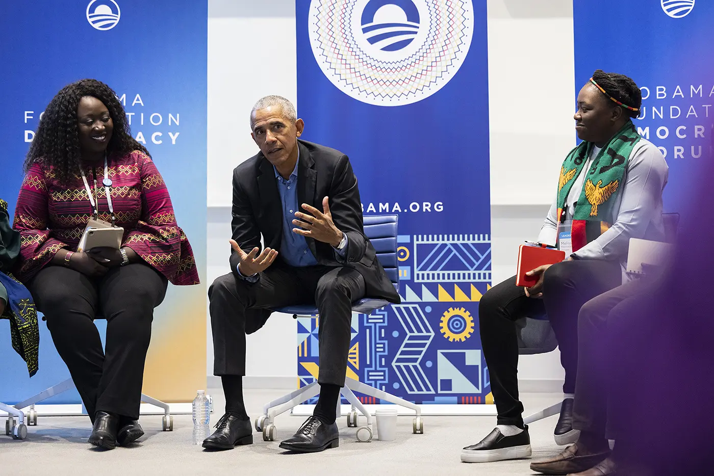 Barack Obama meeting with Voyager Scholars